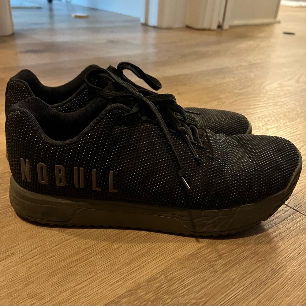 NOBULL trainer+ black and army green